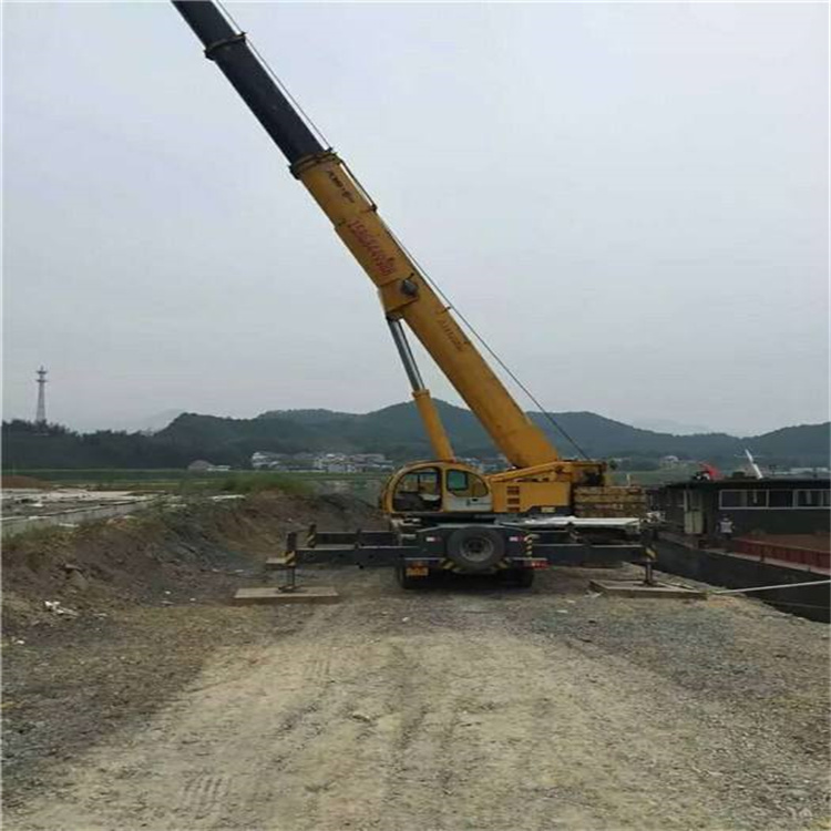 莒县重型吊车租赁费用